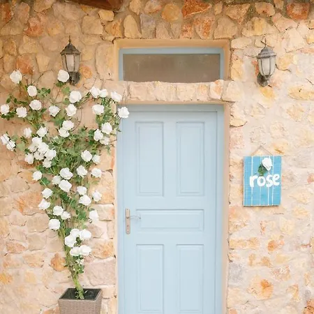 Antheia Apartment