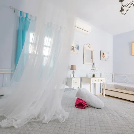 Antheia Apartment
