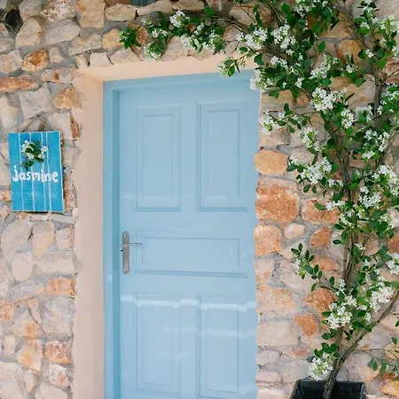 Antheia Apartment Karterados (Santorini)
